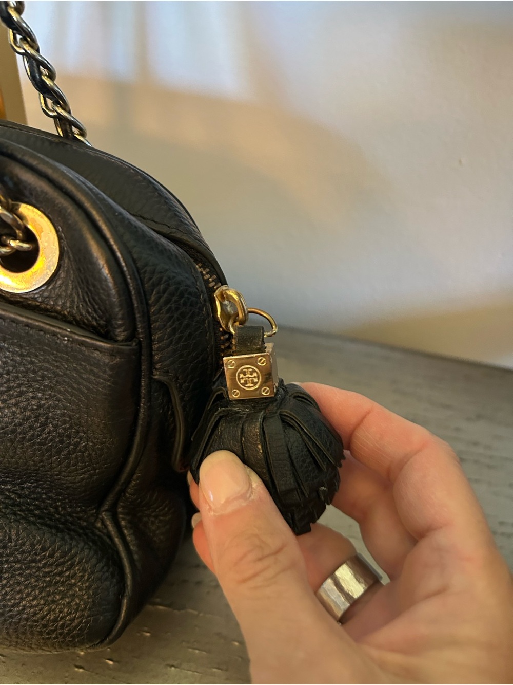 Tory Burch Thea Chain Black Leather Crossbody Bag EXCELLENT CONDITION - Picture 7 of 16